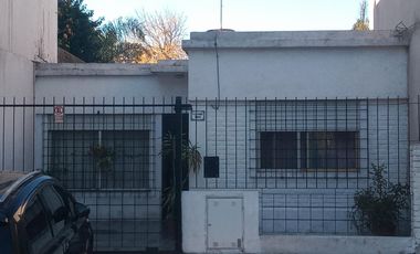 VENTA PH DOS AMB. CON COCHERA ZONA CHILAVERT