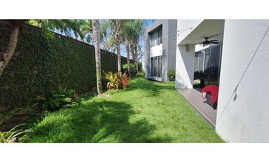 VENDO HERMOSA CASA EN PORTICO DEL RIO VIA A SAMBORONDON