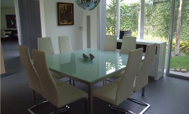 VENDO HERMOSA CASA EN PORTICO DEL RIO VIA A SAMBORONDON