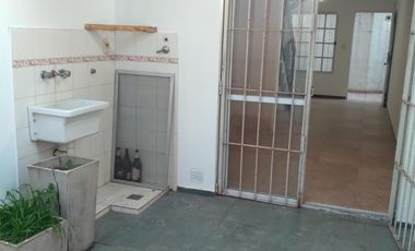 DUPLEX 2 AMBIENTES CON PATIO