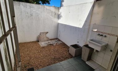 DUPLEX 2 AMBIENTES CON PATIO