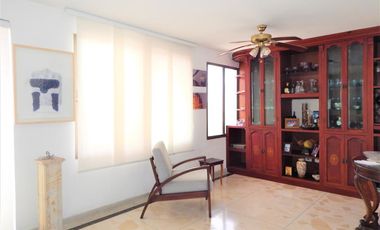 apartamento en venta en altos de riomar. Cod V80713