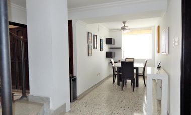 apartamento en venta en altos de riomar. Cod V80713