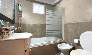 Triplex en venta en Wilde Centro