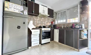 Triplex en venta en Wilde Centro
