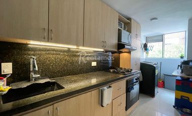 apartamento en venta en el poblado. Cod V776829