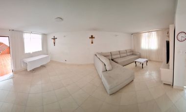 CASA EN DIAMANTE II. Cod V9027