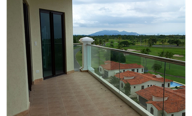 Venta de apartamento de playa en Vista Mar Golf Beach & Marina
