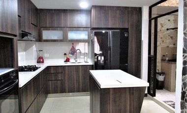 PR12450 SE VENDE CASA EN SECTOR DE AVES MARIAS, SABANETA