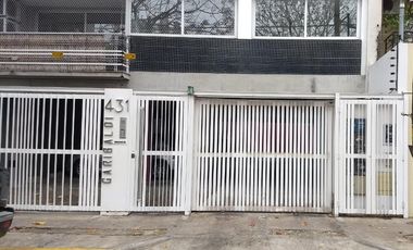 Cochera descubierta en venta San Isidro