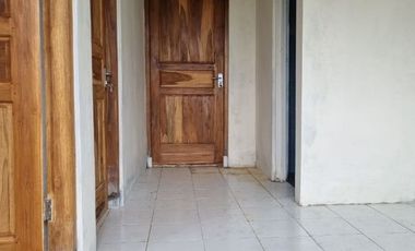 RUMAH CANTIK TERMURAH DI SECANG PINGGIR JALAN UTAMA