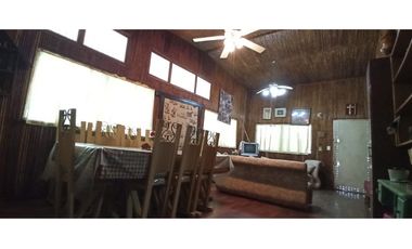 SE VENDE CASA DE CAMPO EN VIA PRINCIPAL >>LA MESA<<