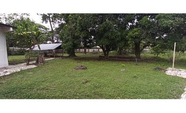 SE VENDE CASA DE CAMPO EN VIA PRINCIPAL >>LA MESA<<