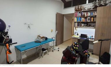 casa en venta en quinta oriental. Cod V2077