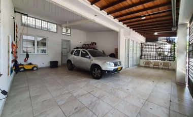 casa en venta en quinta oriental. Cod V2077