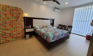 casa en venta en quinta oriental. Cod V2077