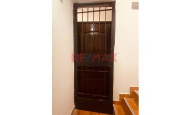 Alquilo Lindo Depa En Comas Frente A Parque Enrrejado