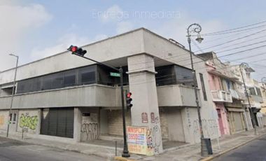 Remate de local en esquina en Veracruz Centro