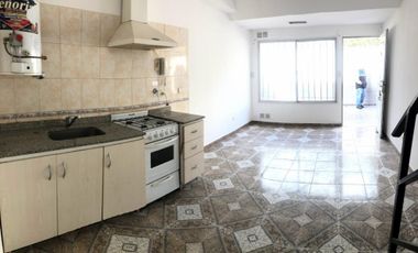 LOTE CON 3 DUPLEX A METROS DE LA PLAZA