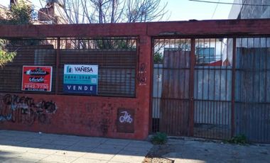LOTE CON 3 DUPLEX A METROS DE LA PLAZA