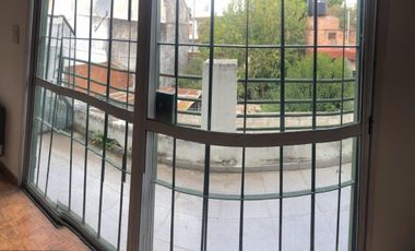 LOTE CON 3 DUPLEX A METROS DE LA PLAZA