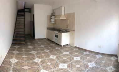 LOTE CON 3 DUPLEX A METROS DE LA PLAZA