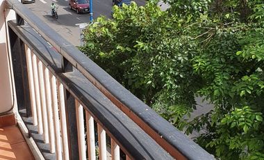 Alquiler temporada tres AMBIENTES a 50 mts. de Plaza Colón
