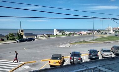 DEPARTAMENTO DE 3 AMBIENTES EN EXCELENTE ESTADO Y ZONA.