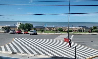 DEPARTAMENTO DE 3 AMBIENTES EN EXCELENTE ESTADO Y ZONA.