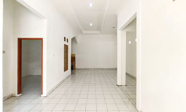 Rumah Tanah Luas 13 Menit ke Stasiun Lemah Abang Bebas Banjir J-45564