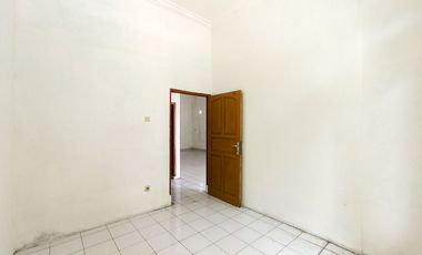 Rumah Tanah Luas 13 Menit ke Stasiun Lemah Abang Bebas Banjir J-45564