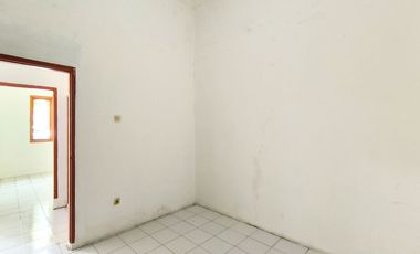 Rumah Tanah Luas 13 Menit ke Stasiun Lemah Abang Bebas Banjir J-45564