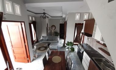 RUMAH BARU DI JALAN GEDONGKUNING BANGUNTAPAN DEKAT PUSAT KOTA YOGYAKARTA