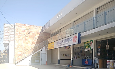 Plaza Con 10 Locales Comerciales En Tlaxcalancingo.
