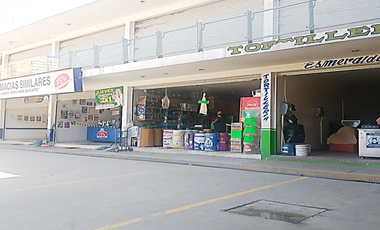 Plaza Con 10 Locales Comerciales En Tlaxcalancingo.