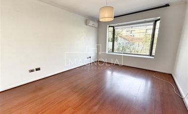 Casa en arriendo de 5 dorm. en La Reina