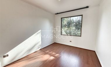 Casa en arriendo de 5 dorm. en La Reina