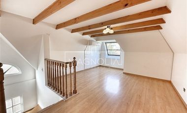 Casa en arriendo de 5 dorm. en La Reina