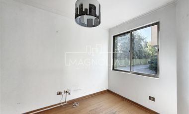 Casa en arriendo de 5 dorm. en La Reina