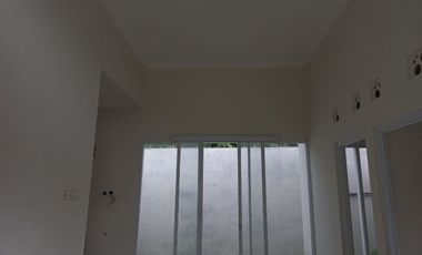 DIJUAL RUMAH MODERN MINIMALIS DEKET PASAR GODEAN