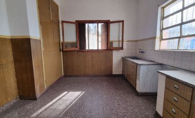 Casa para 2 Familias en venta en Quilmes Oeste