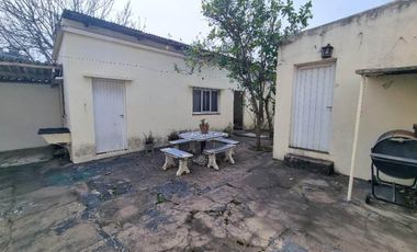 Casa para 2 Familias en venta en Quilmes Oeste