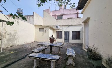 Casa para 2 Familias en venta en Quilmes Oeste
