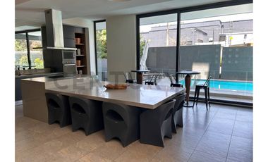 Departamento en Venta con jardin, 1D/2B, Vitacura
