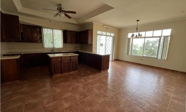 VENTA CASA EN SORA CERCA A ALTOS DEL MARIA CV