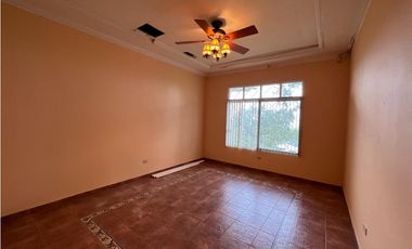 VENTA CASA EN SORA CERCA A ALTOS DEL MARIA CV