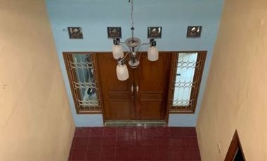 Rumah Disewakan 2 Lantai Lokasi di Babatan Indah, Wiyung Surabaya