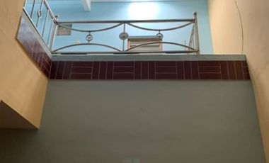 Rumah Disewakan 2 Lantai Lokasi di Babatan Indah, Wiyung Surabaya