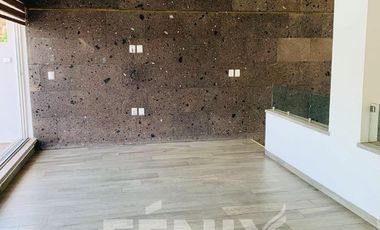 Se vende casa con 3 habitaciones en planta baja- Zona Monte Magno