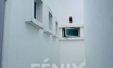 Se vende casa con 3 habitaciones en planta baja- Zona Monte Magno